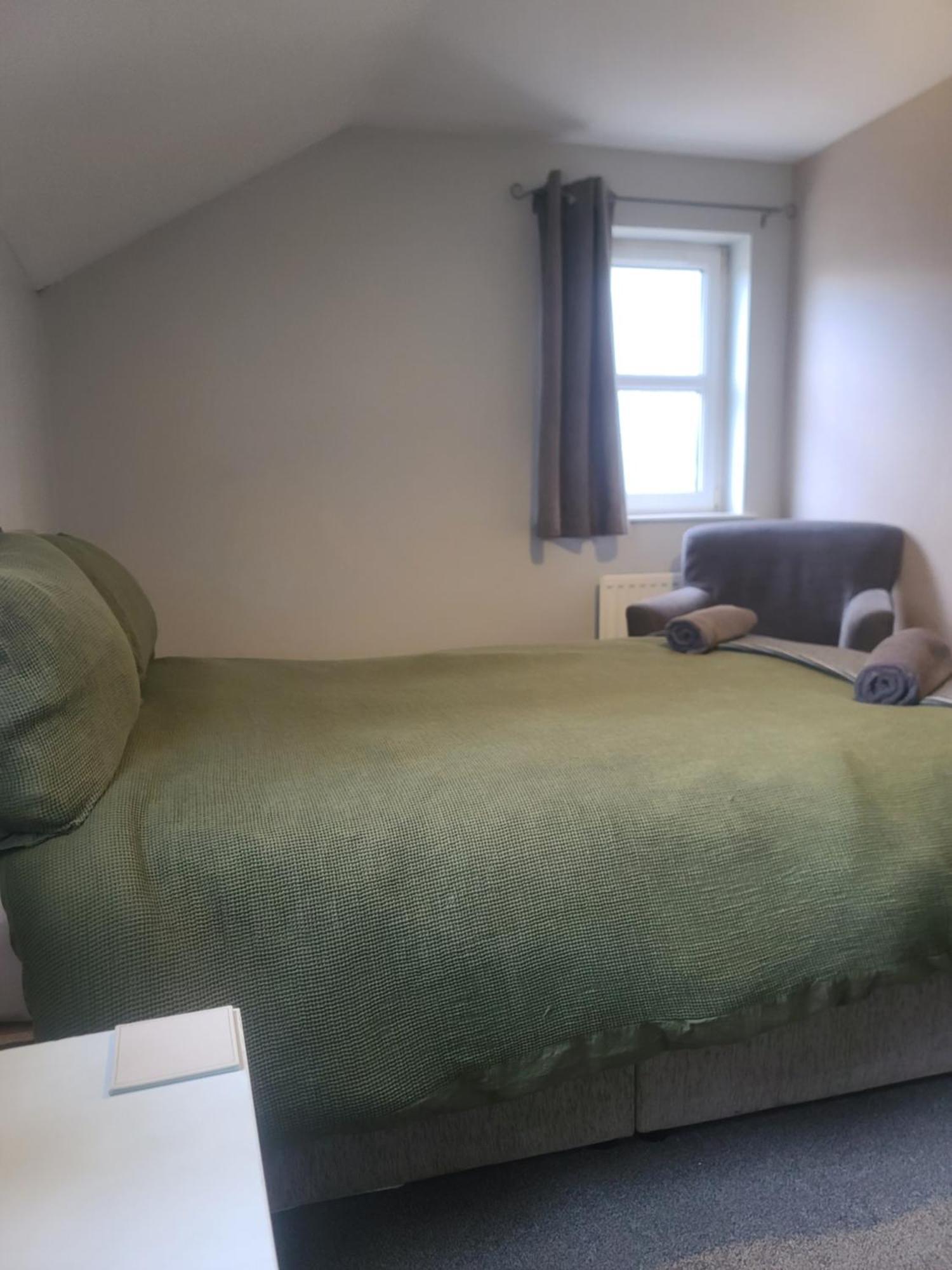 Edenderry Town House Apartment เบลฟาสต์ ภายนอก รูปภาพ