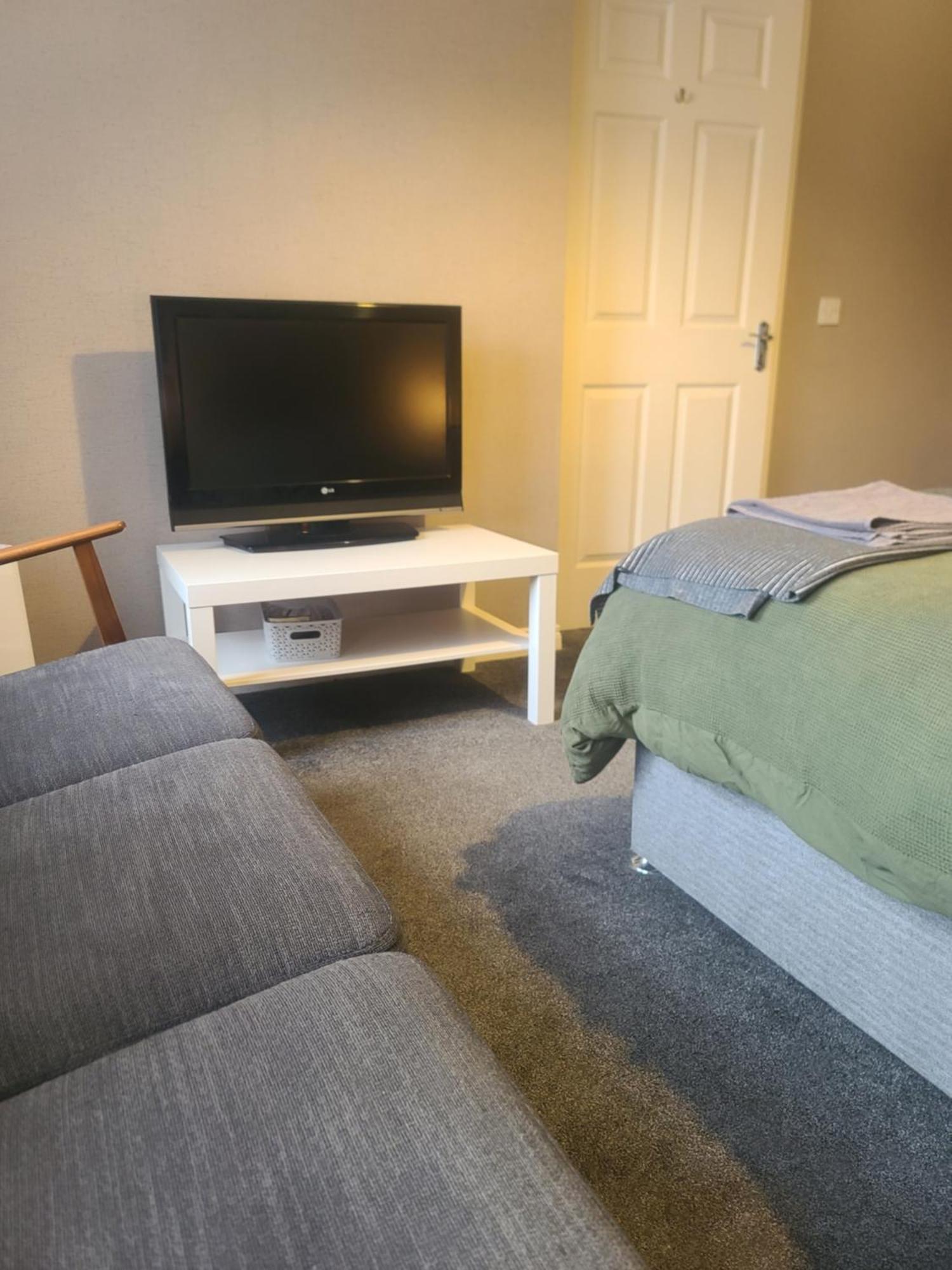 Edenderry Town House Apartment เบลฟาสต์ ภายนอก รูปภาพ