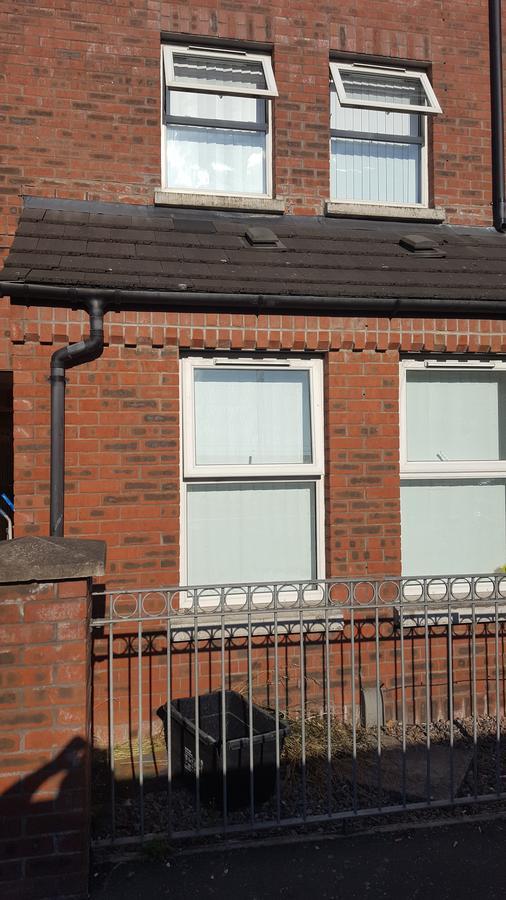 Edenderry Town House Apartment เบลฟาสต์ ภายนอก รูปภาพ